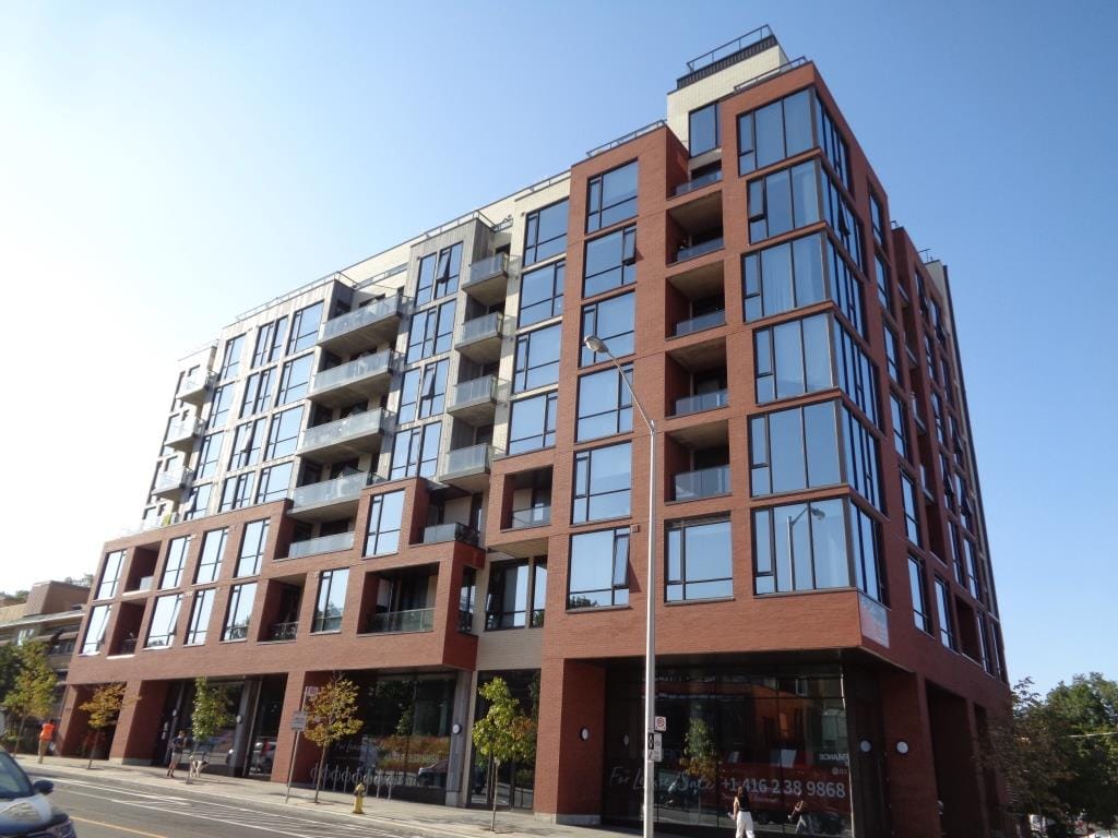 2118 Bloor Street West, Toronto