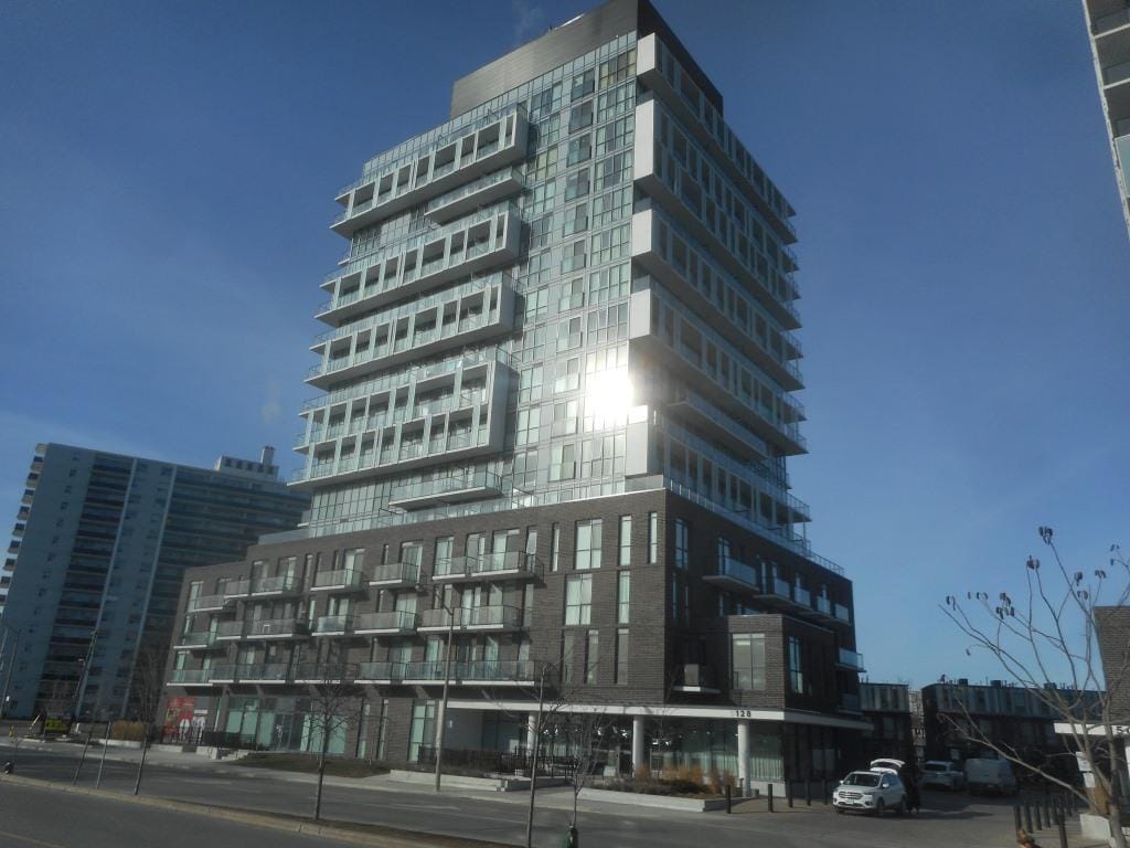 128 Fairview Mall Drive