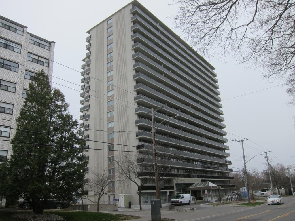 2160 Lakeshore Road