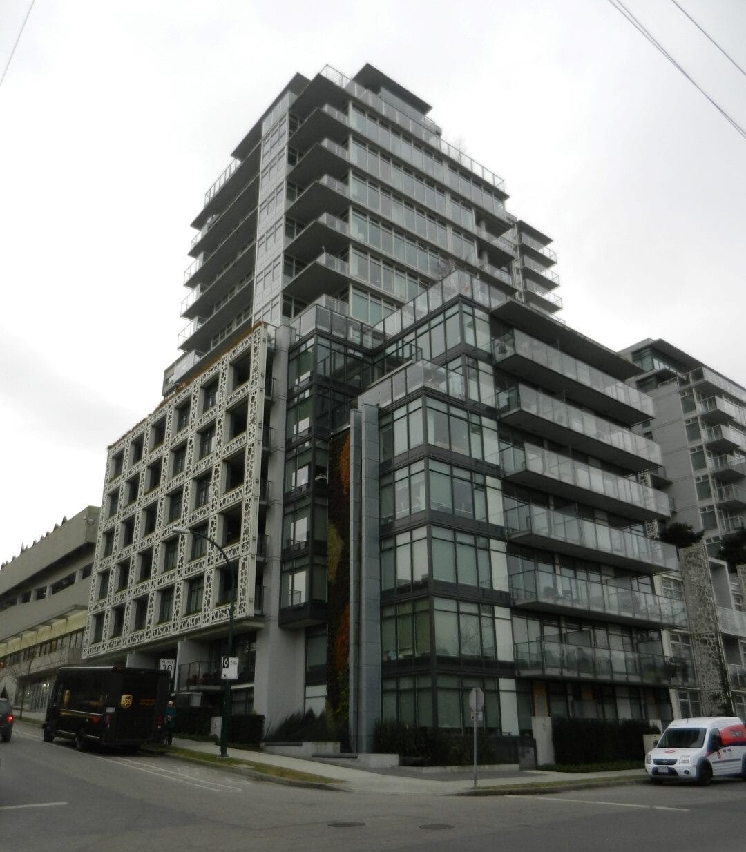 700 West 8th Avenue