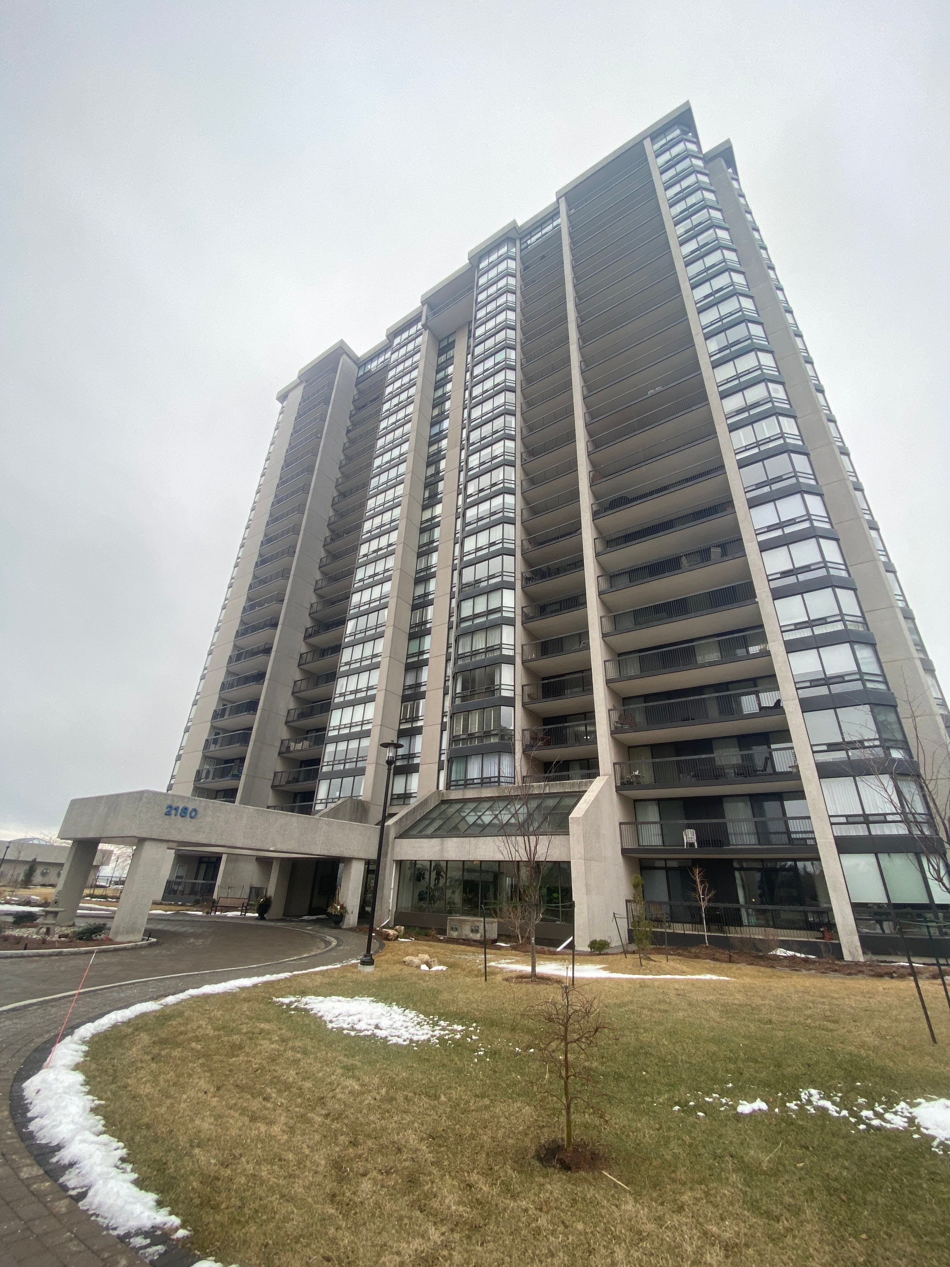 2180 Marine Drive, Oakville